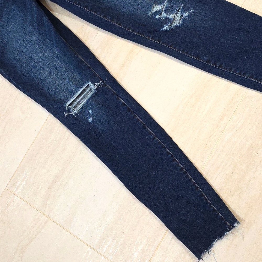 Universal Thread Mid Rising Jegging - Picture 5 of 15